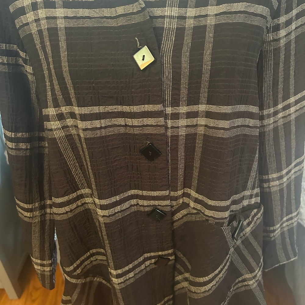 Plaid Button-Up Jacket - Picture 3 of 4